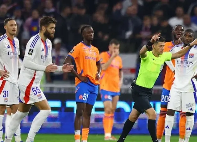 CLB Lyon hiện đang đối mặt với nguy cơ xuống hạng